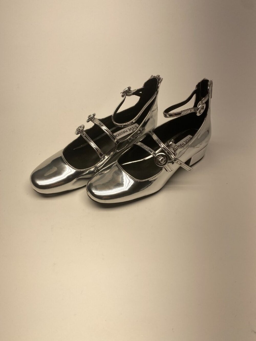 Steve Madden Women's Silver Mary Jane Ankle Strap Pumps Sz 6
